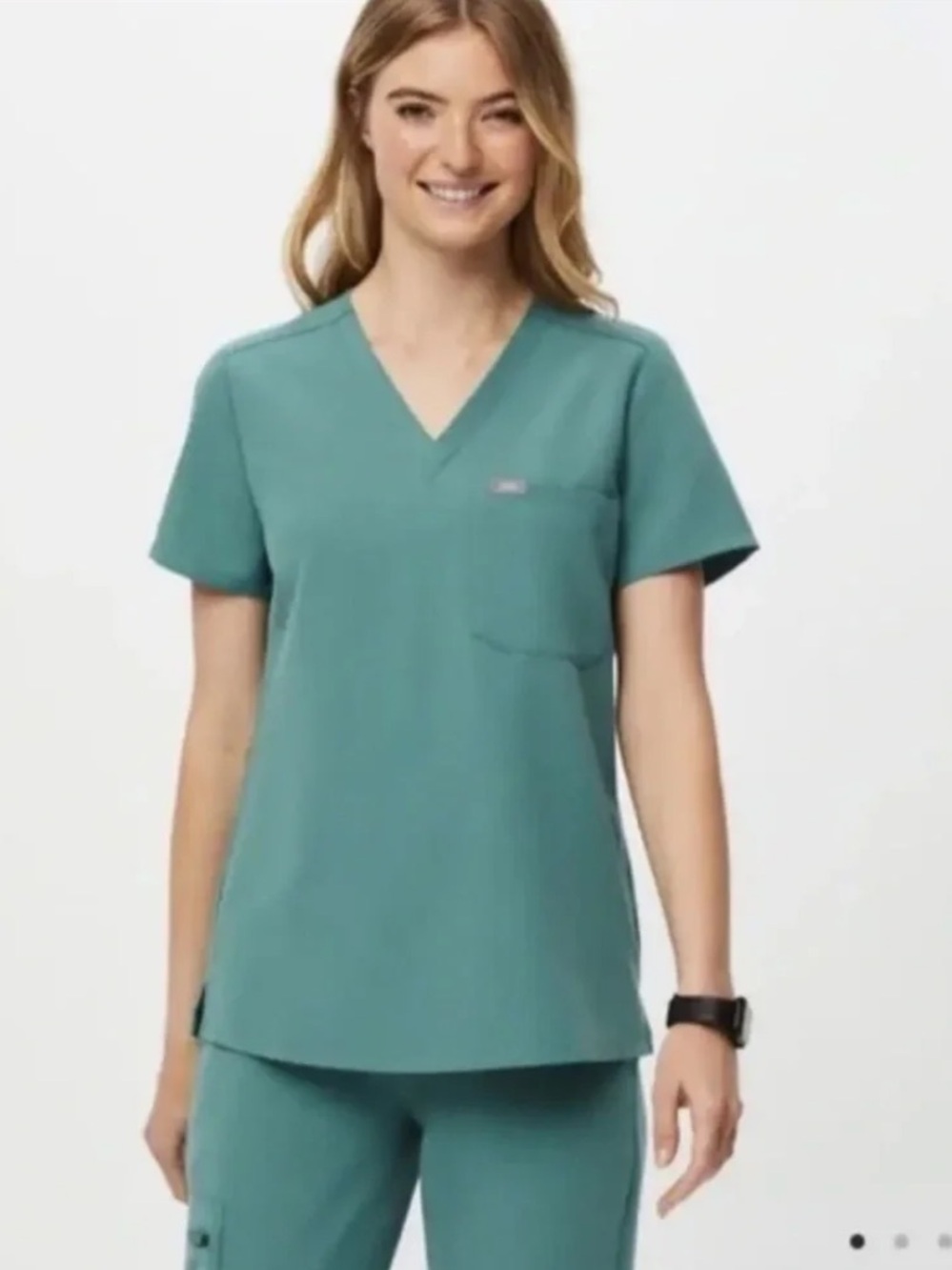 Figs Women's Catarina V-Neck Scrub Top — cactus green